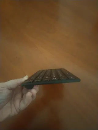 Teclado mini y Ratón Inalámbricos Negros