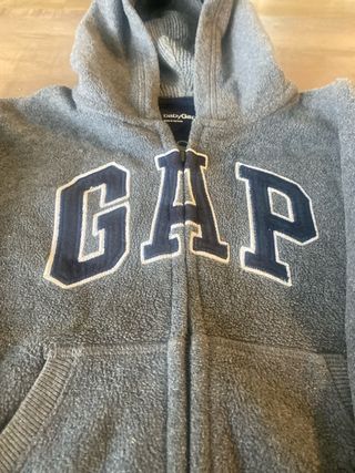 Forro Polar Niño GAP Gris T 5 con capucha 