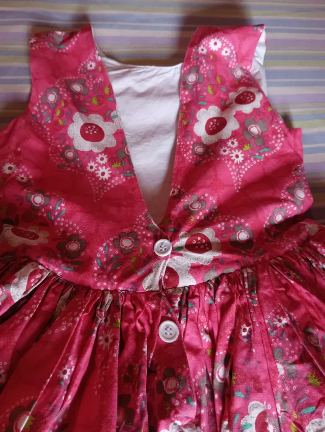 Lote 4 vestidos niña