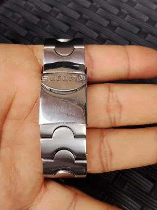 Swatch Irony Cronógrafo Amarillo y Plateado