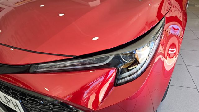 Toyota Corolla 2.0 180H GR-SPORT E-CVT