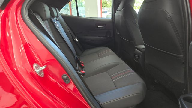 Toyota Corolla 2.0 180H GR-SPORT E-CVT