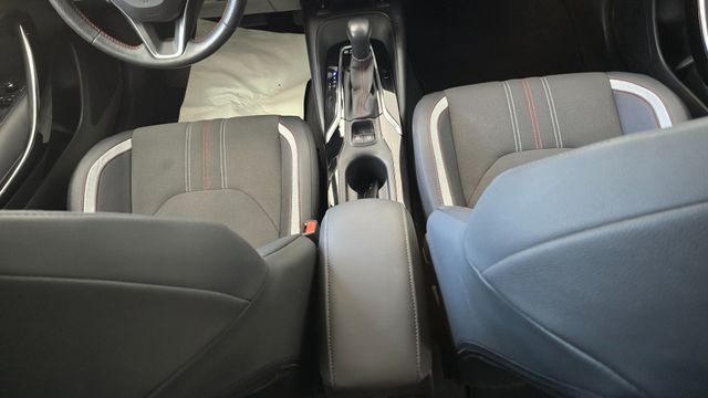 Toyota Corolla 2.0 180H GR-SPORT E-CVT