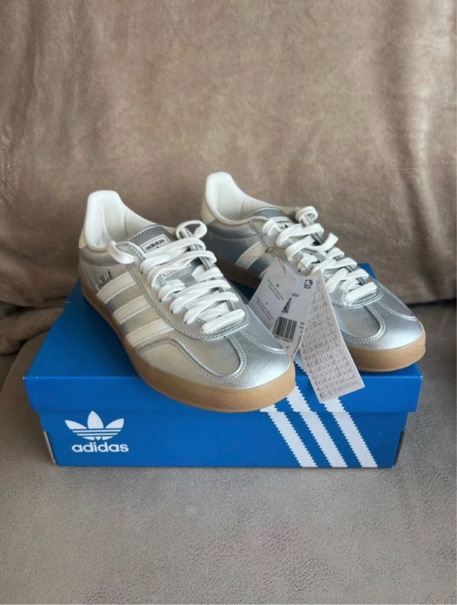Adidas Gazelle Plateadas Talla 42