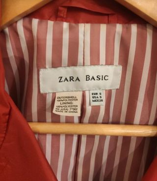 Gabardina/Trench Zara Roja
