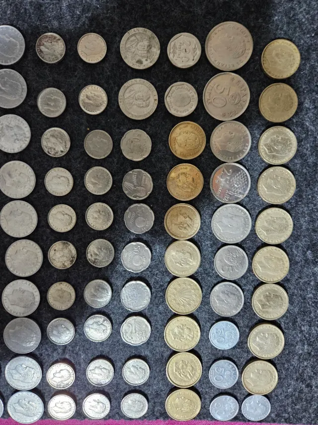 Lotto di vecchie collezioni di monete