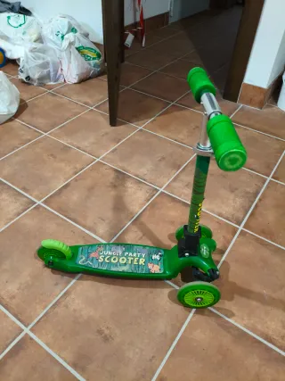 Patinete infantil Jungle Party Scooter