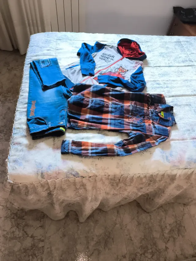 Lote Ropa Desigual Talla 13-14 Años