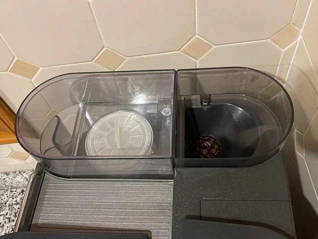 Cafetera Automática "Saeco Royal Digital"