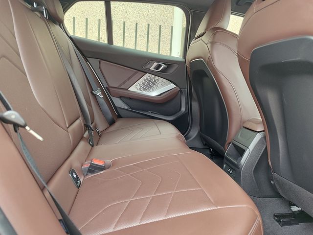 BMW Serie 118d Paquete M, 25000 kms, automatico !!