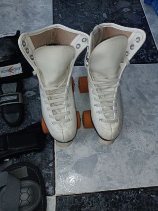 Patines 4 ruedas Boomerang + Accesorios talla 35