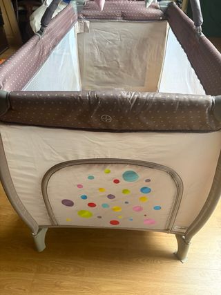 Cuna de viaje Asalvo, modelo Magic Colors.