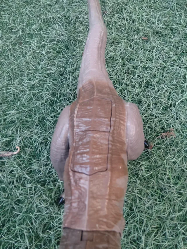 Dinosaurio Rex Jurassic World Mediano