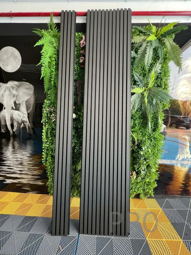 Listones de PVC Exterior Negro