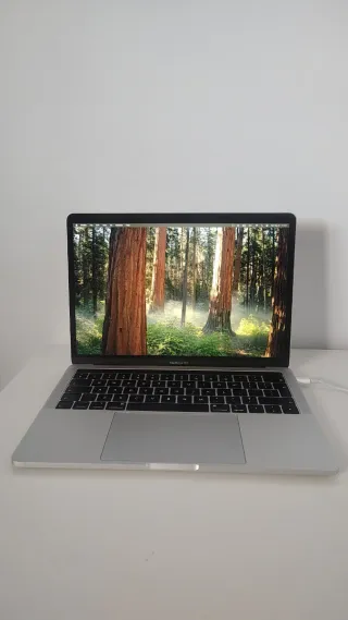 MacBook Pro 13 2020 i7 16GB RAM 512GB SSD