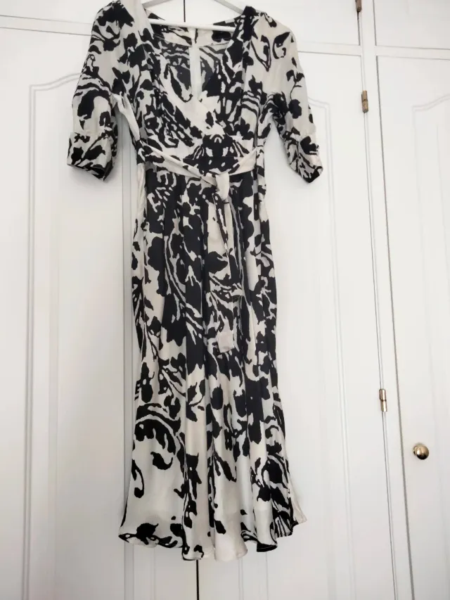 Vestido Tintoreto Midi Blanco y Negro