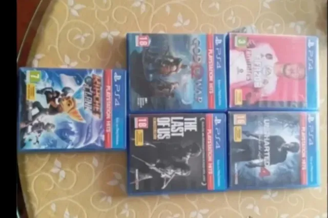 PS4 (PlayStation 4) 1TB Negra