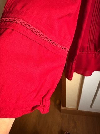 Camisa roja manga francesa