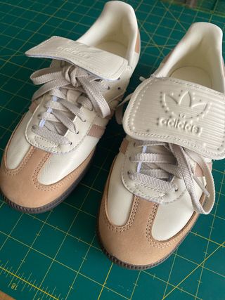 Adidas Bambas Beige y Marrón