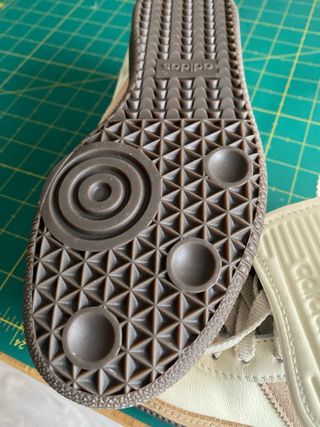 Adidas Bambas Beige y Marrón