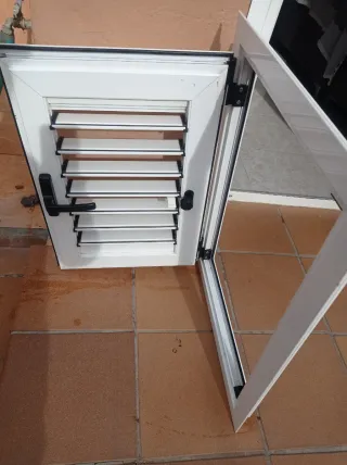 Ventana Redonda Aluminio color Blanco