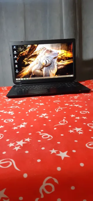 Portátil Toshiba Pro Intel Core i5 como nuevo 