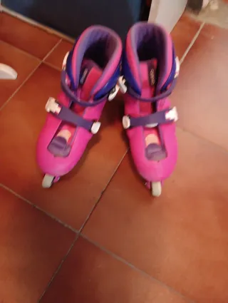 Patines en línea rosas y morados