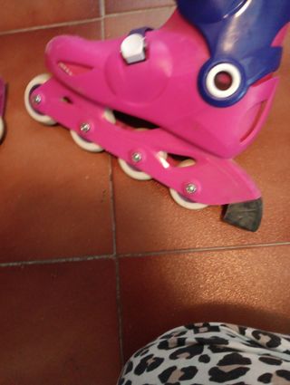 Patines en línea rosas y morados