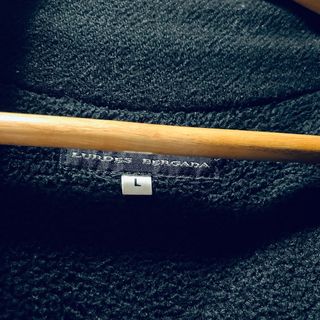 Abrigo Lurdes Bergada Negro Talla L muy completa