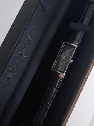 Reloj Yves Saint Laurent con caja