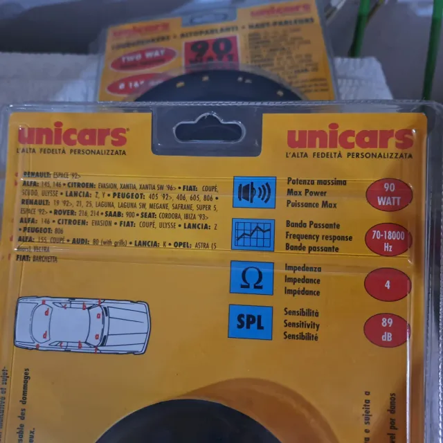 4 altavoces Unicars 1-05 165