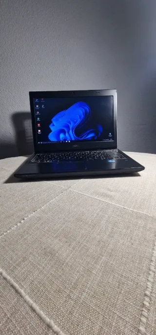 Portátil Dell Pro Intel Core como nuevo