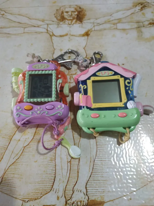 Animale domestico virtuale LPS - Tamagotchi