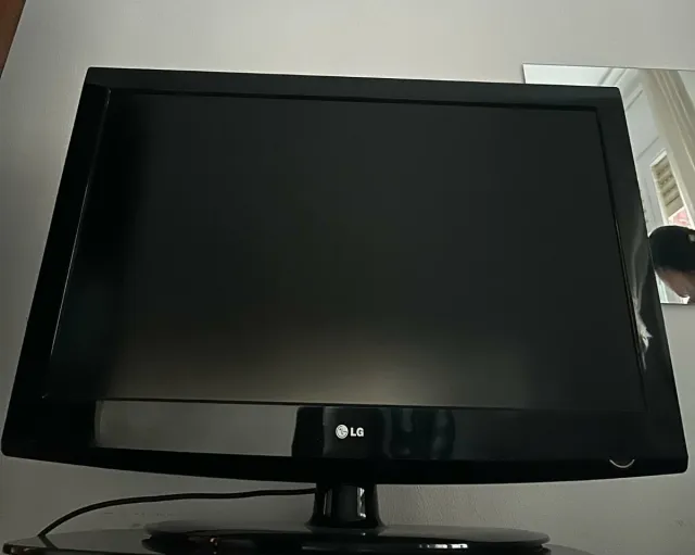 LG TV Negro/Gris