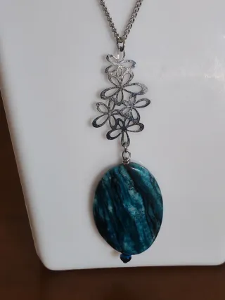 Collana acciaio con ciondolo Apatite blu