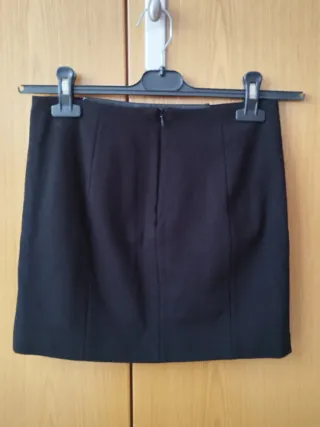 Falda corta negra T.36. También apta T.34