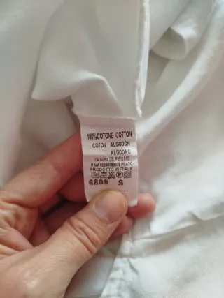 Camisa casual MUJER blanca con apliques. T: S/M