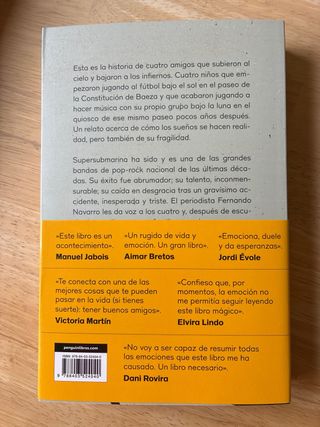 Algo que sirva como luz: Supersubmarina: la his...