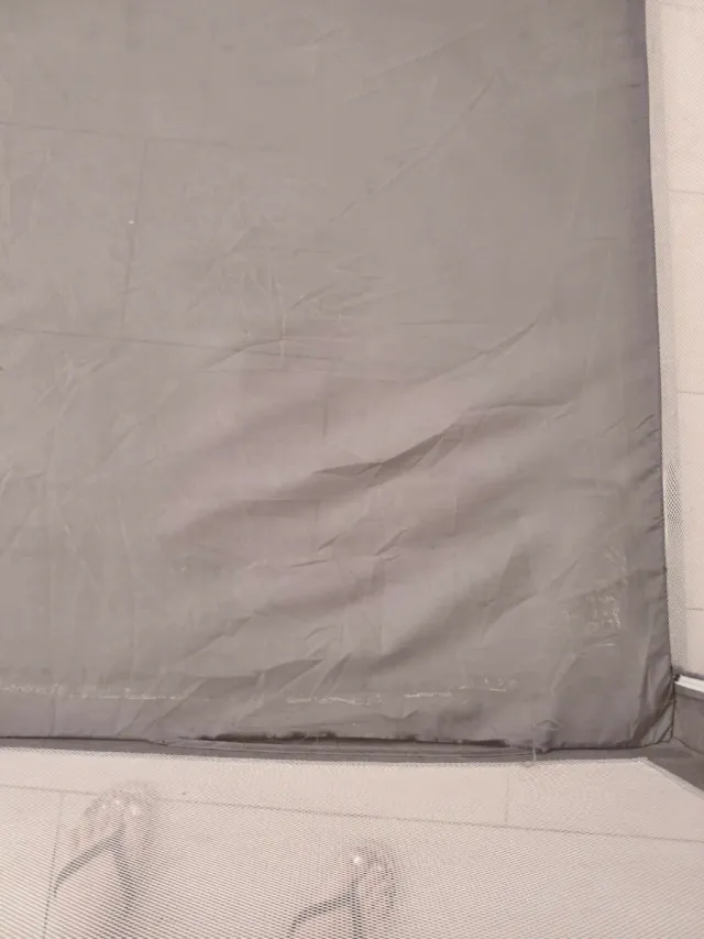 Parque infantil gris Montessori