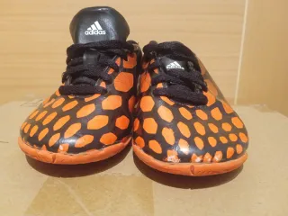 Zapatillas Adidas Gimnasio/Balonmano Talla 32