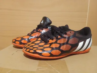 Zapatillas Adidas Gimnasio/Balonmano Talla 32