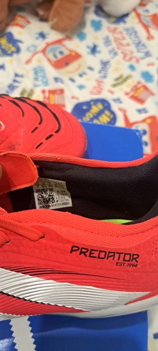 Botas de fútbol Adidas Predator Rojas  Número 40