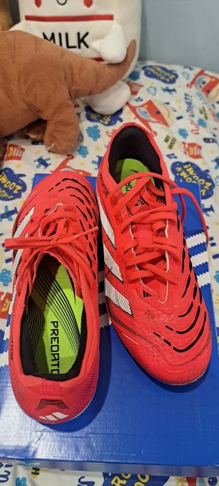 Botas de fútbol Adidas Predator Rojas  Número 40