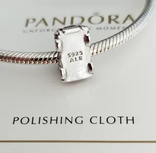 Charm Coche Rojo Mickey y Minnie de Disney