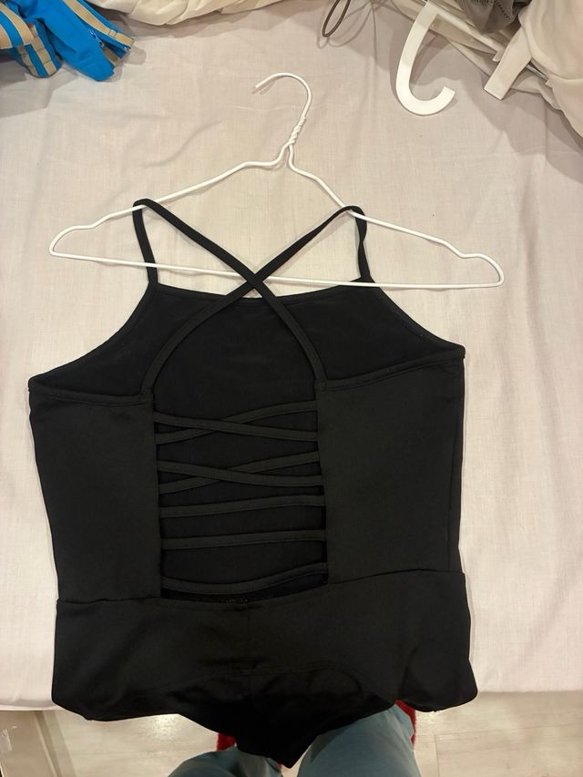 Mono negro tirantes largo