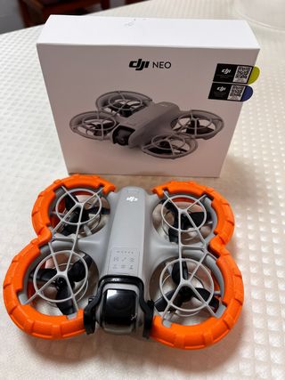 Dji Neo