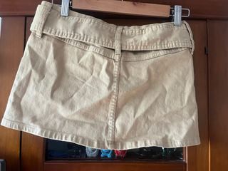 Falda Bershka beige sin estrenar Talla XS