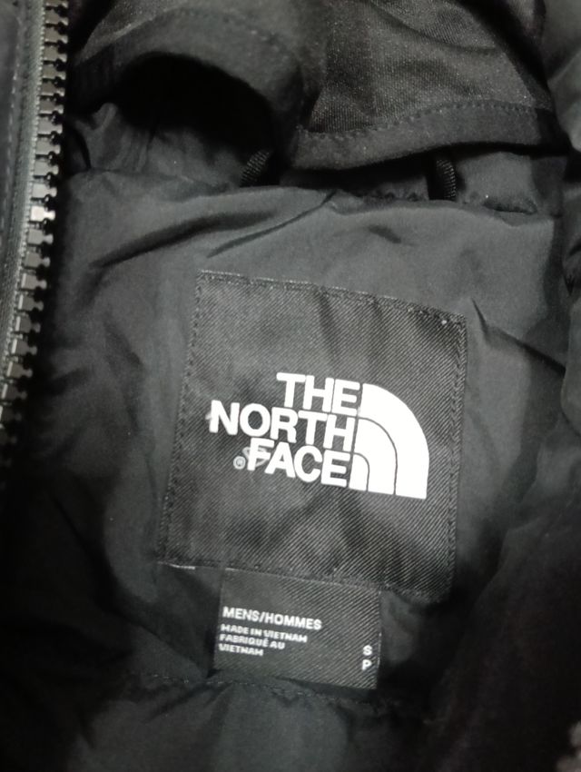 Chaqueta The North Face Negra con Capucha