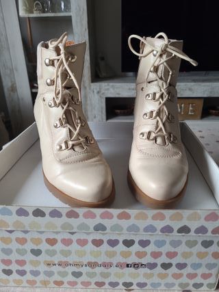 Botas mujer piel, color marfil, muy cómodas