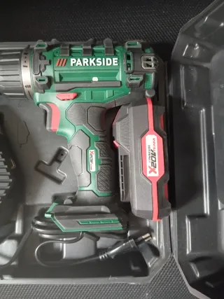Taladro Parkside 20V con batería y cargador 